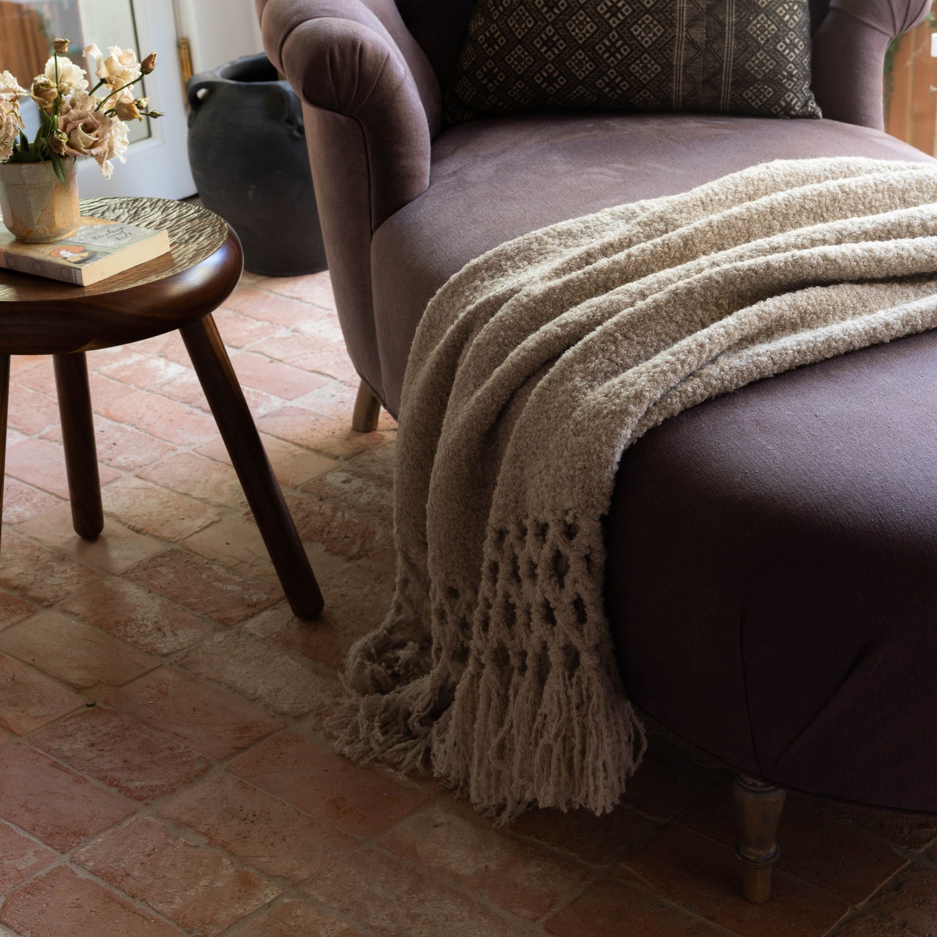 Maya Boucle Throw Blanket - Oatmeal