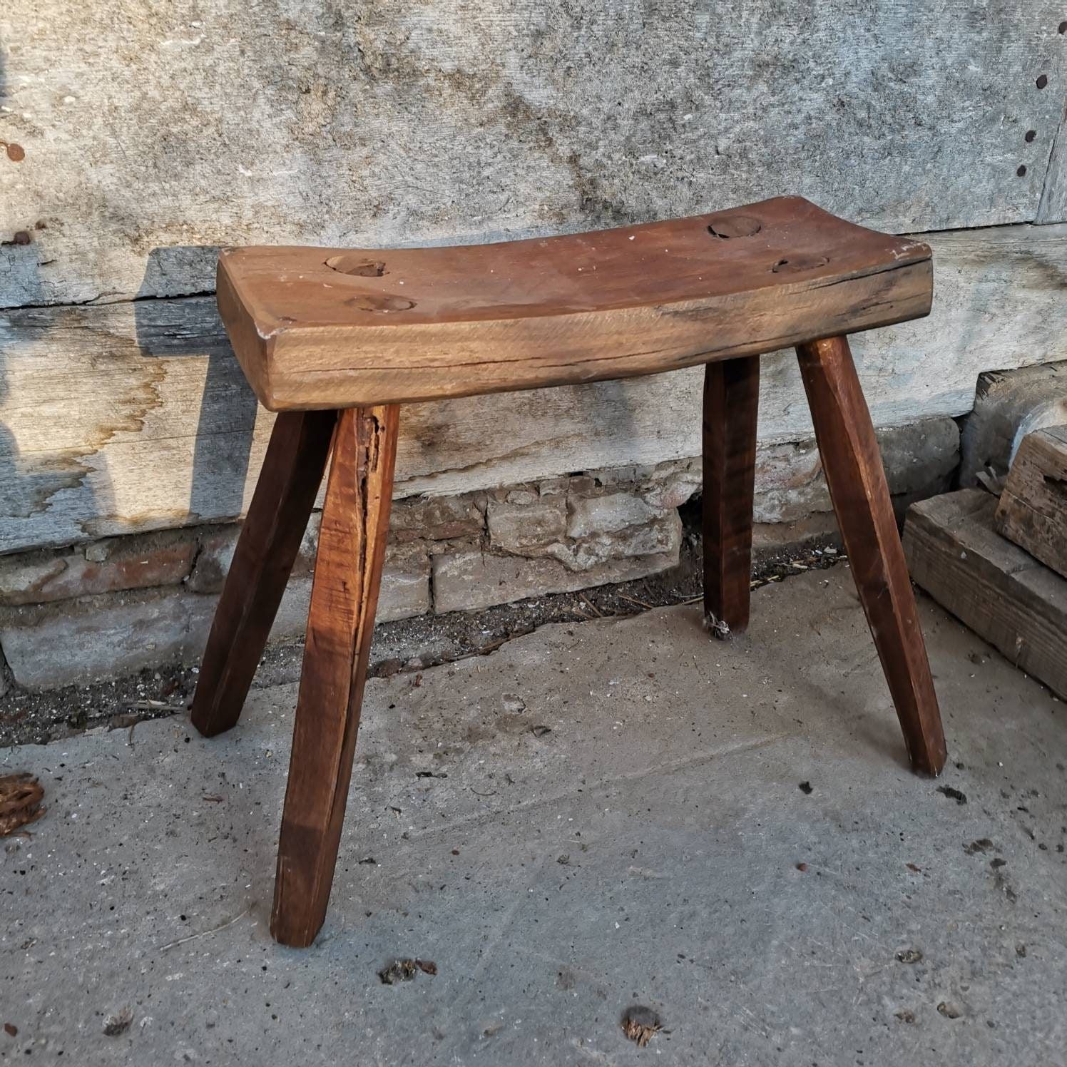 Milk stool Vintage style Hand-Made Milking Stool or Bedside Occasional Table, Rustic step milk maid seat chunky Oak wood