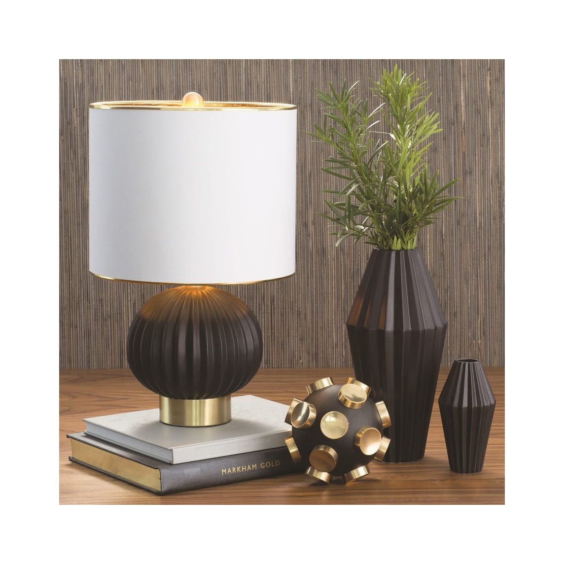 Milos Vase - Finish: Black; Size: Small
