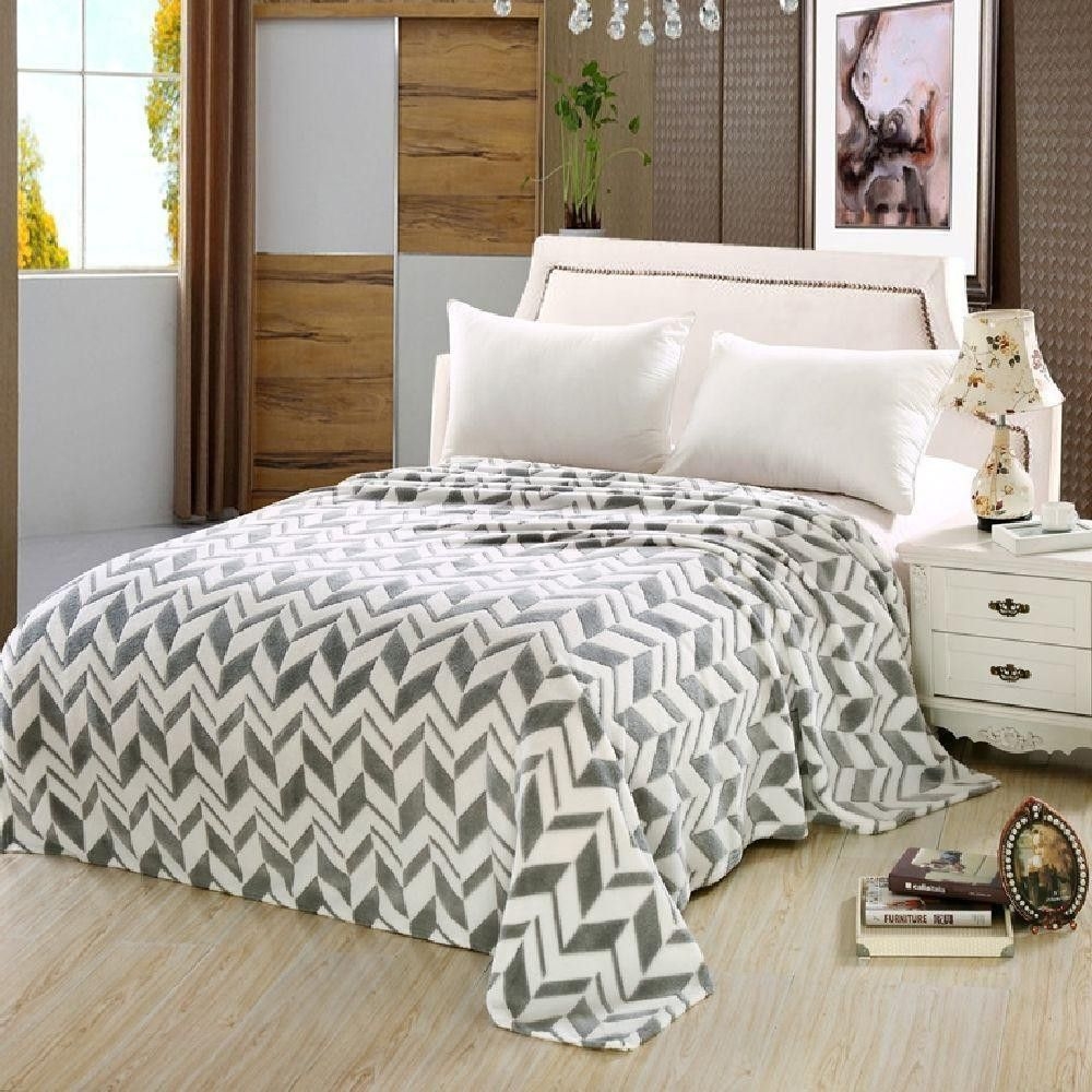 Plazatex Arrow Chevron Micro Plush Blanket Grey - King
