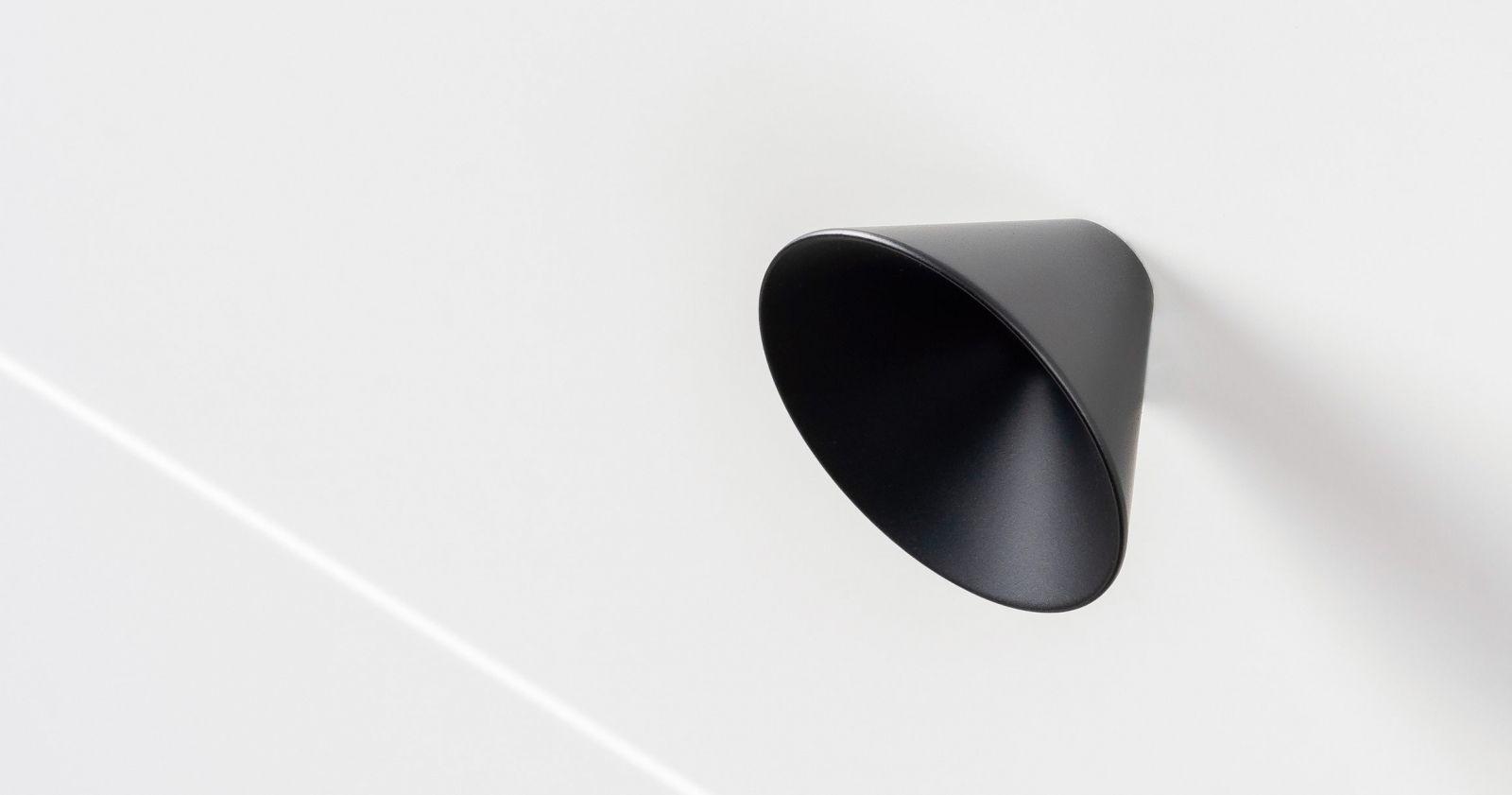 Buton pentru mobila Conic Zamak, finisaj negru mat, D 43 mm D:43 mm; H:25 mm, Negru mat, Zamak, Conic