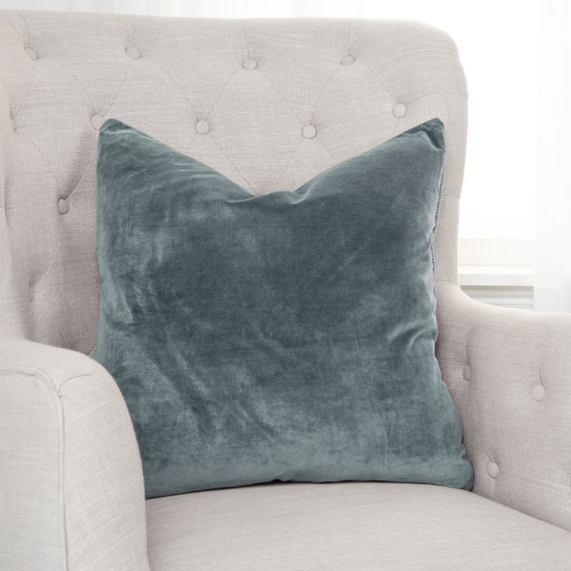 Rizzy Home Lang Throw Pillow, Black, 22X22