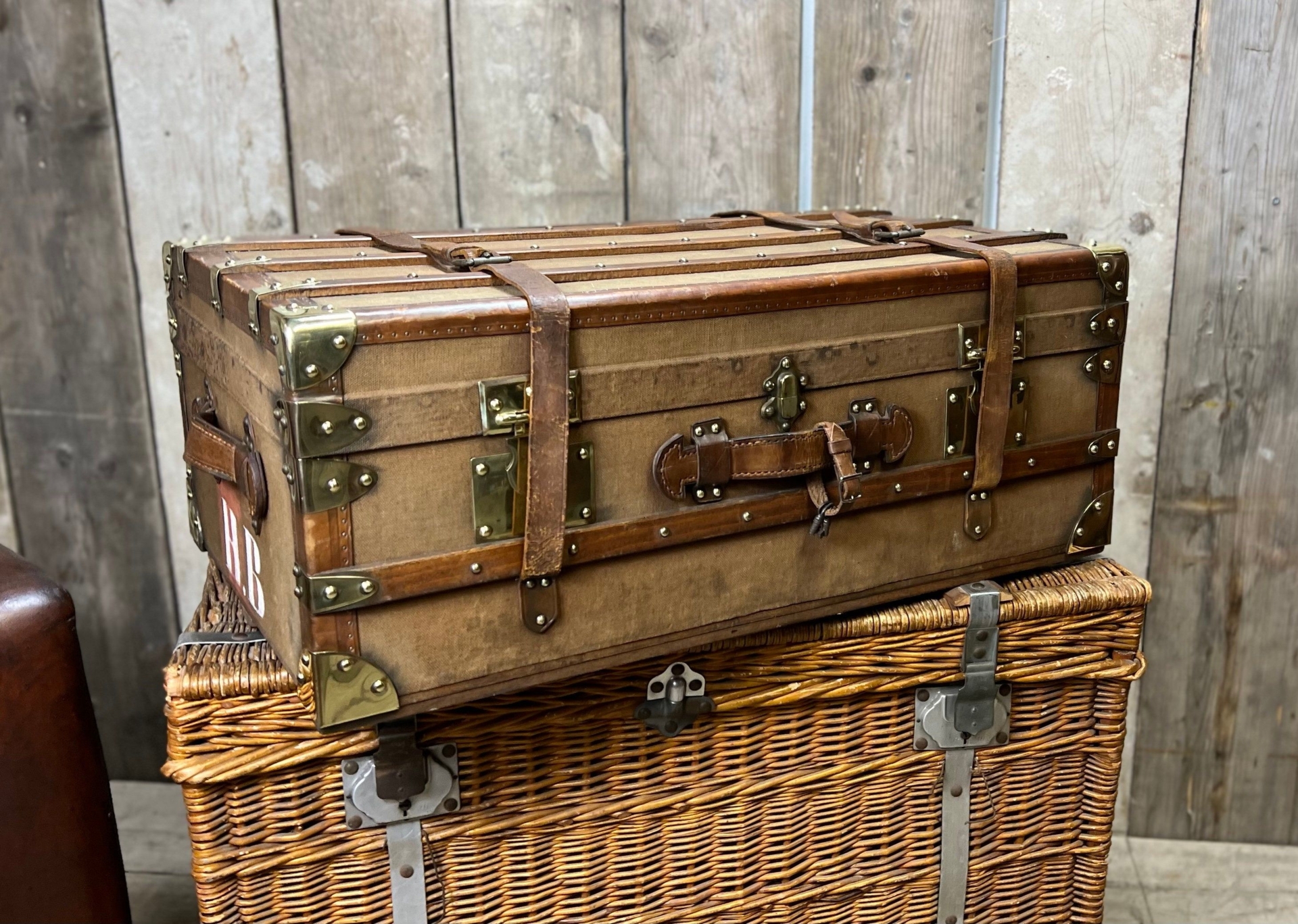 Amazing 1920s Leather Canvas & Brass Cabin Trunk Immaculate Original 2 Keys