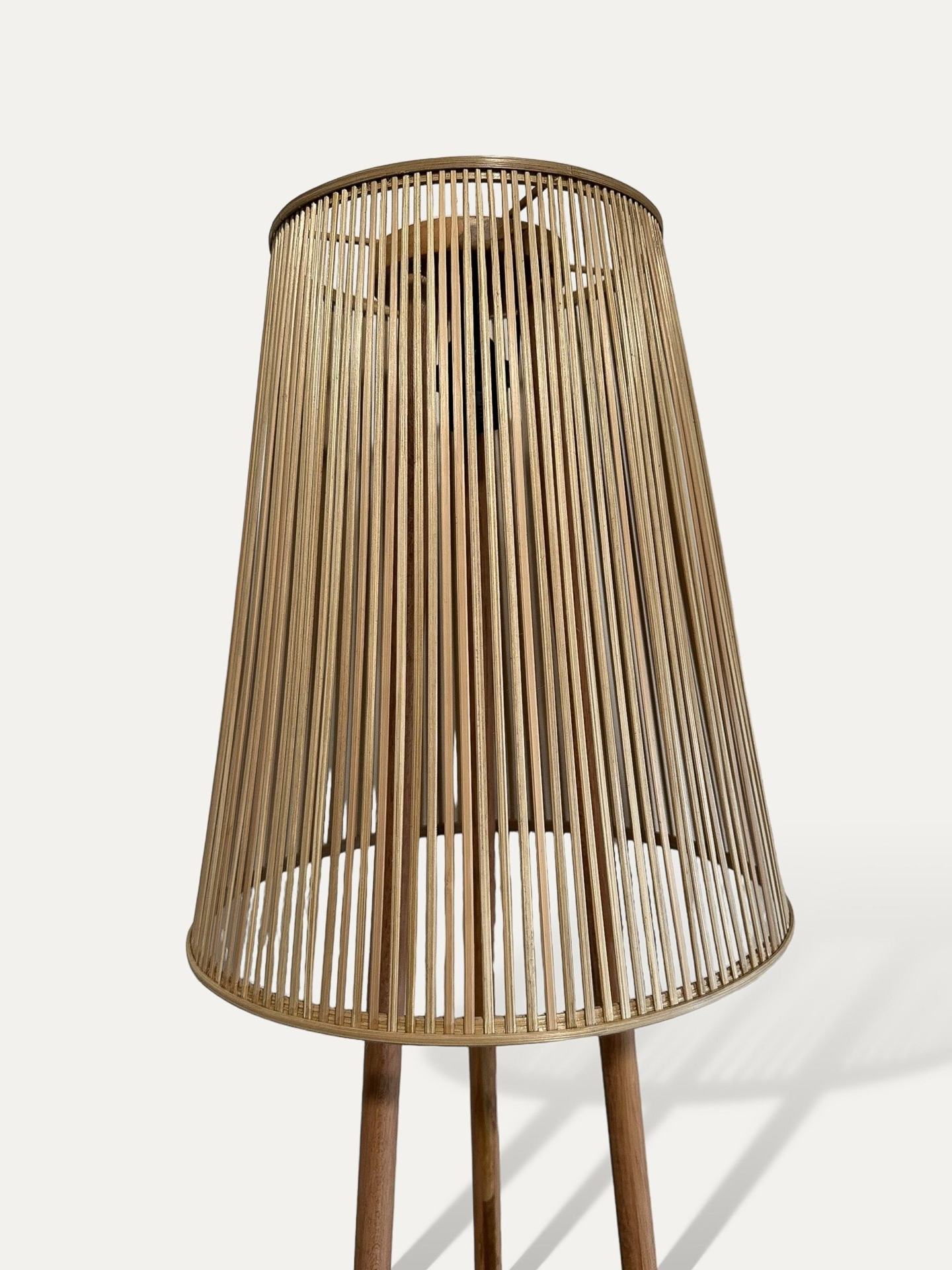 Jati - Lampe en teck