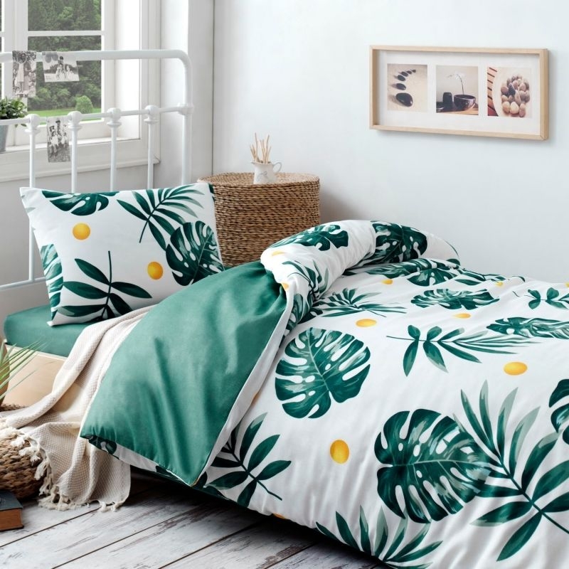 Komplet pocieli Monstera 160x220 cm z poszewk na poduszk 50x70 cm i z przecieradem