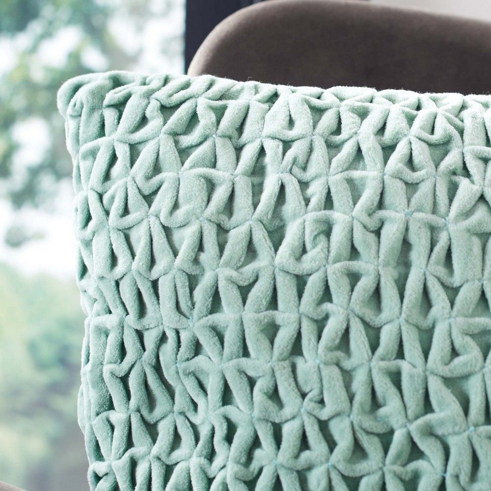 Lensa Pillow - Mint Green - 18" X 18" - Safavieh