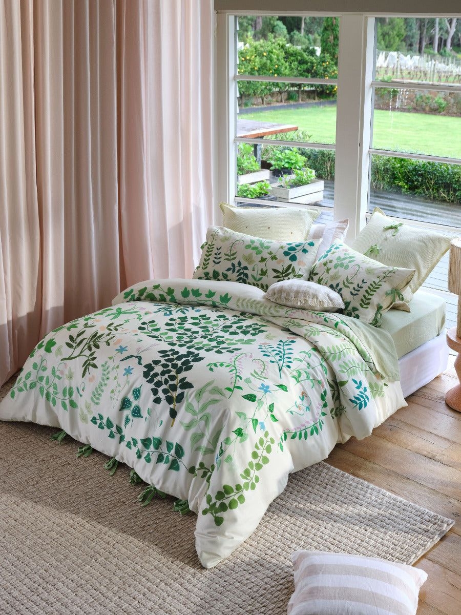 LINEN HOUSE LILLY QUILT COVER SET - VANILLA - Double