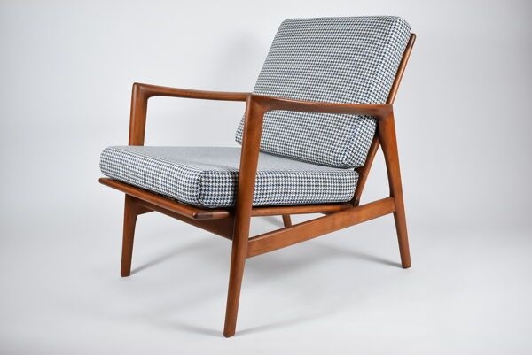 Fauteuil scandinave original Stefan entirement restaur, icne des annes 1960, pied de poule, bleu