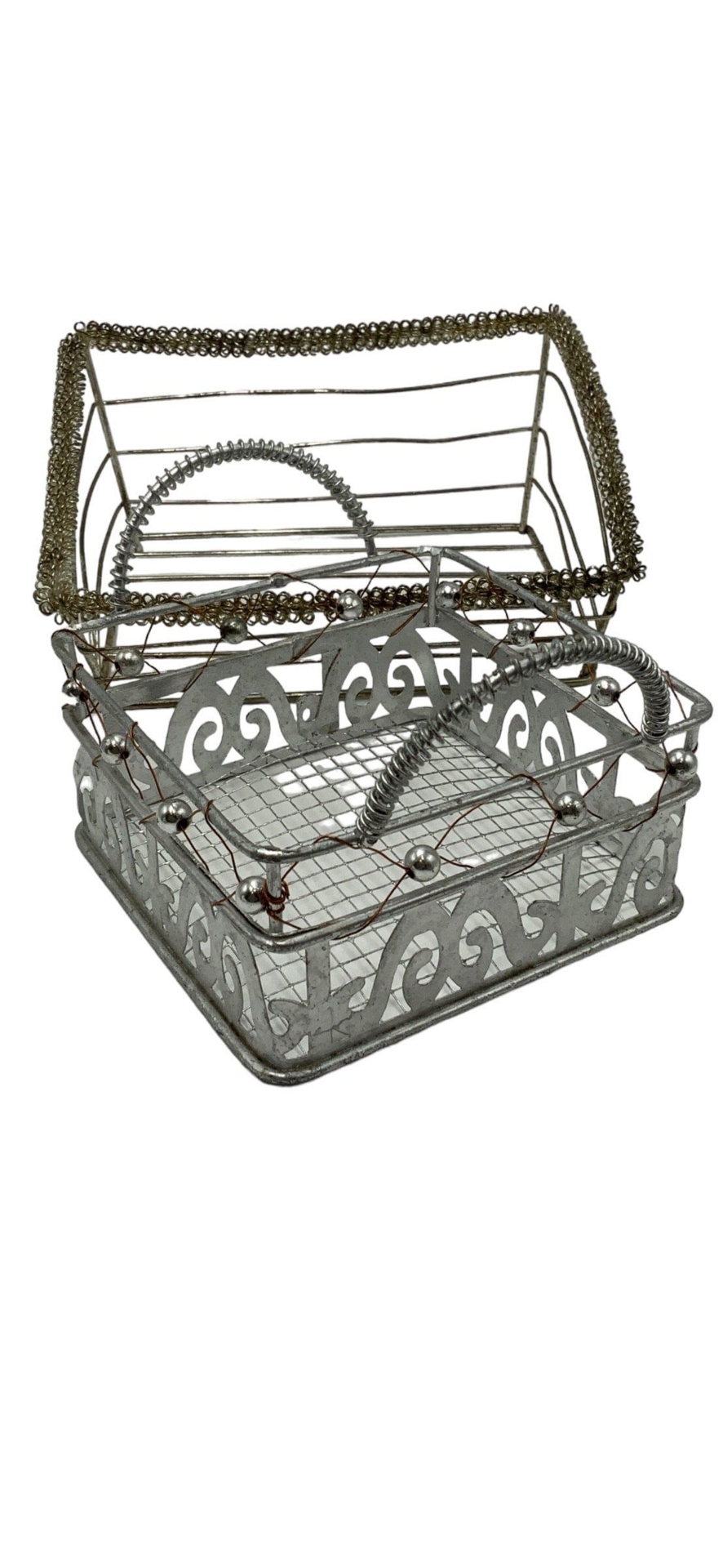 Wire Baskets Vintage 2 included in Sale, Make up, vanity catch all