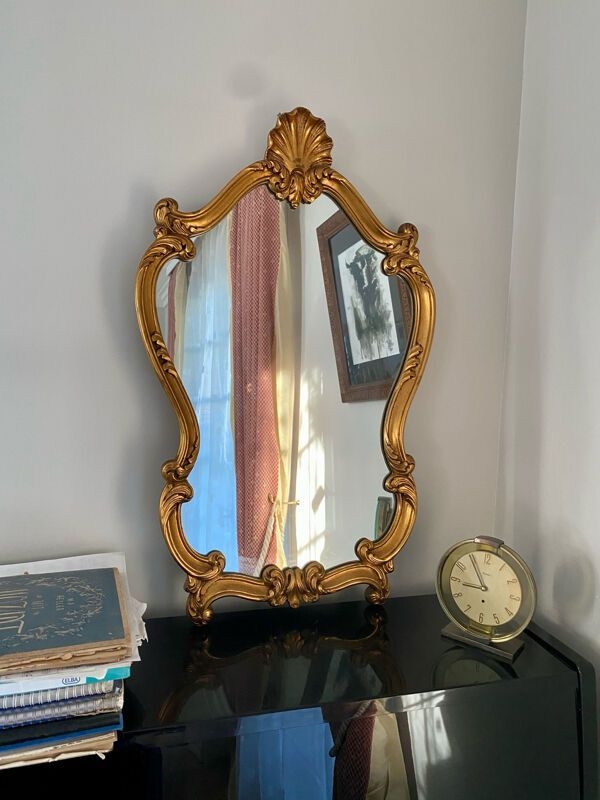 Ancien miroir style Louis XV Rocaille coquille, bois dor.
