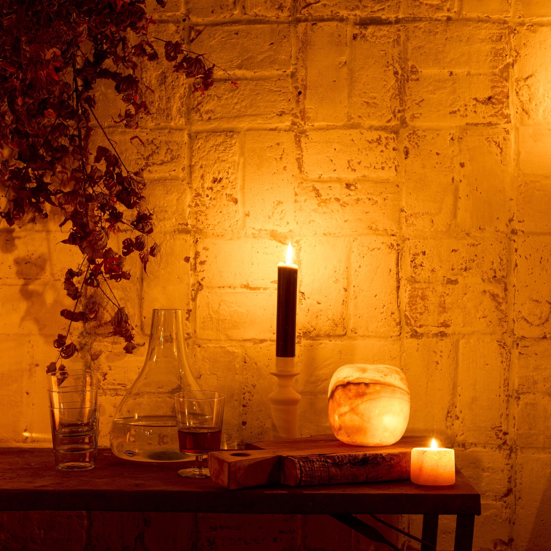 Bloomist Round Amber Alabaster Candleholder, Medium