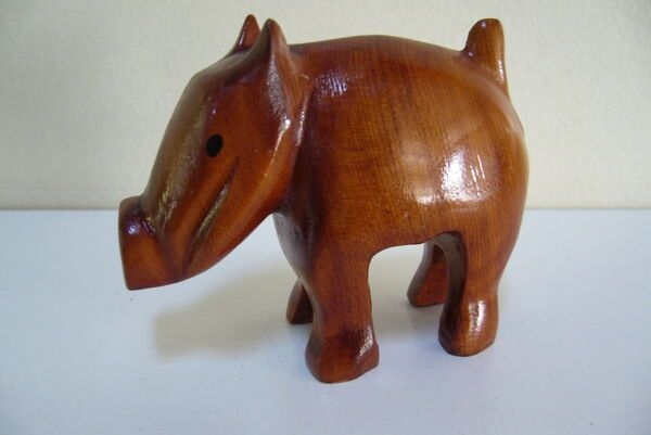 Deux animaux en bois