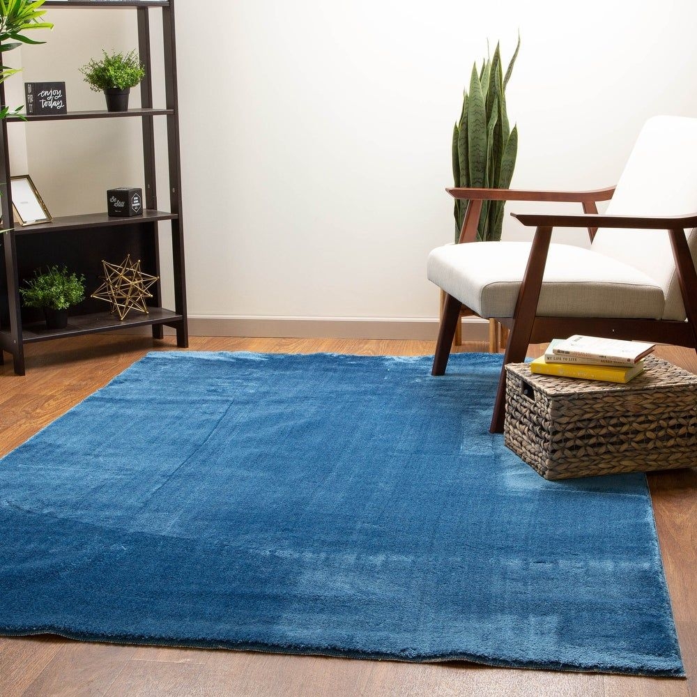 Faux Rabbit Fur Soft Area Rug - 5' x 7' / Light Gray