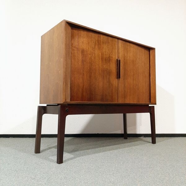 Meuble audio mid-century avec porte coulissantes