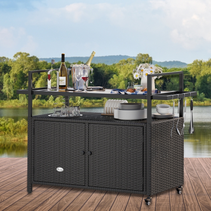 Bar Set with Wicker Outer Material