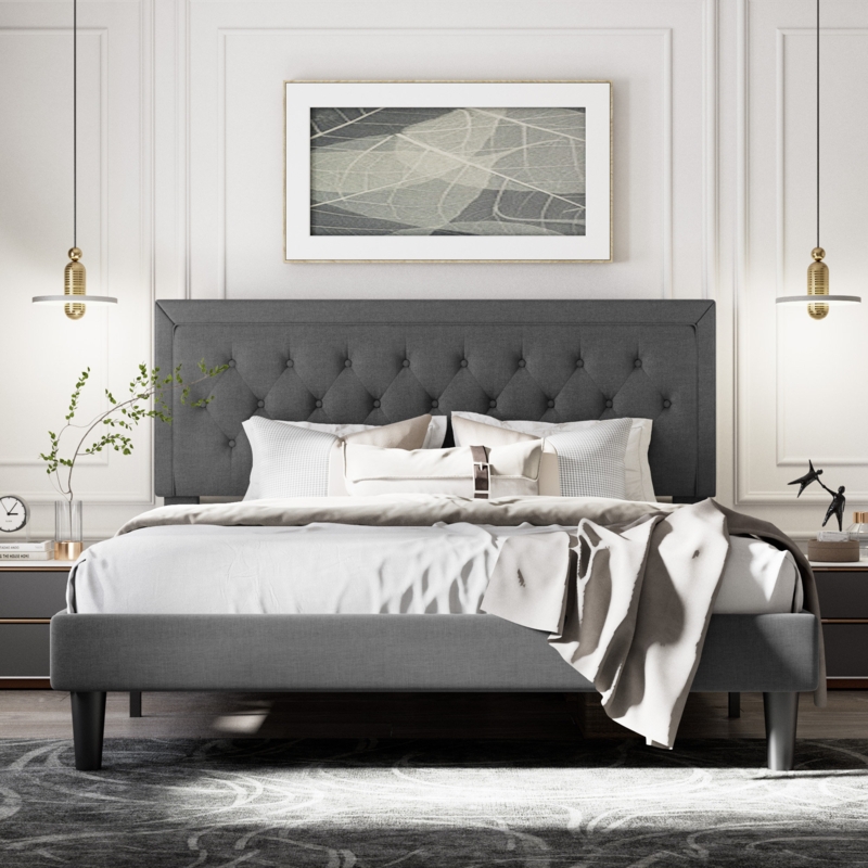 Hegg Tufted Upholstered Platform Bed