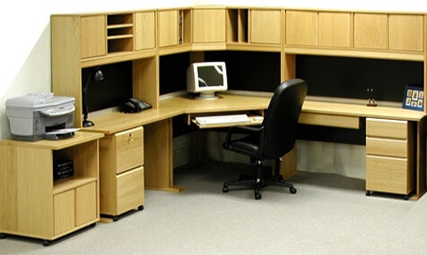 Office Modulars Corner Executive Desk with Hutch