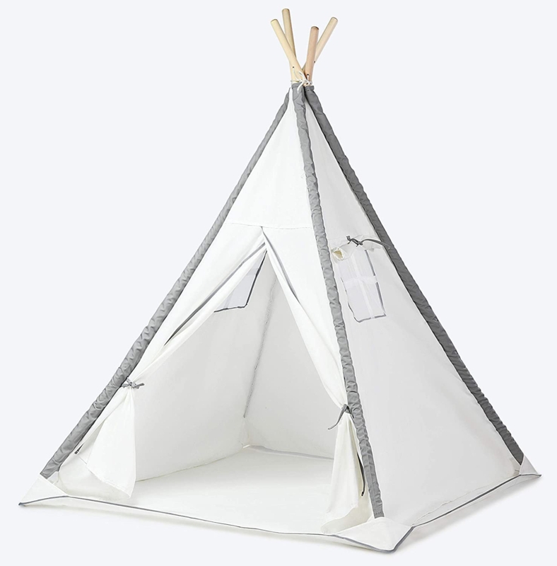 Play22USA 47'' W x 47'' D Indoor / Outdoor Canvas Play Tent