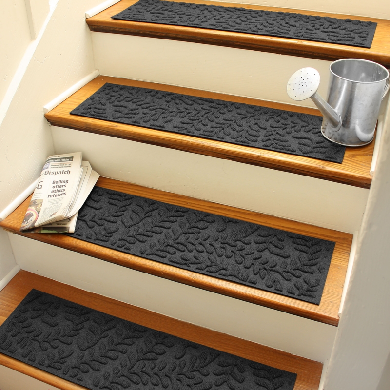 WaterHog Boxwood 8.5" x 30" Indoor Outdoor Stair Treads Set/4