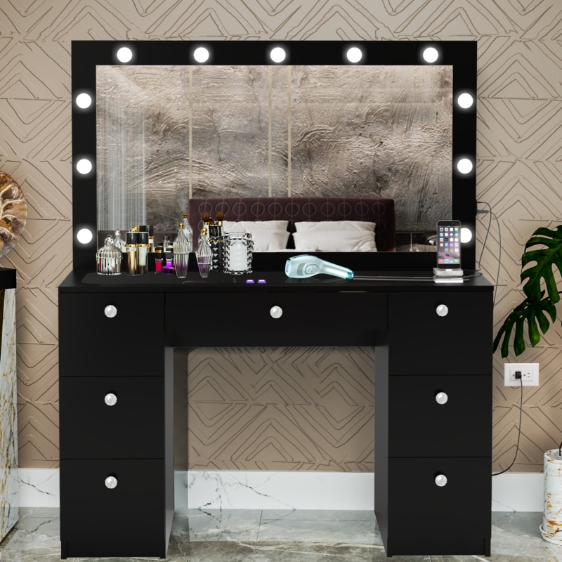 Yara Vanity