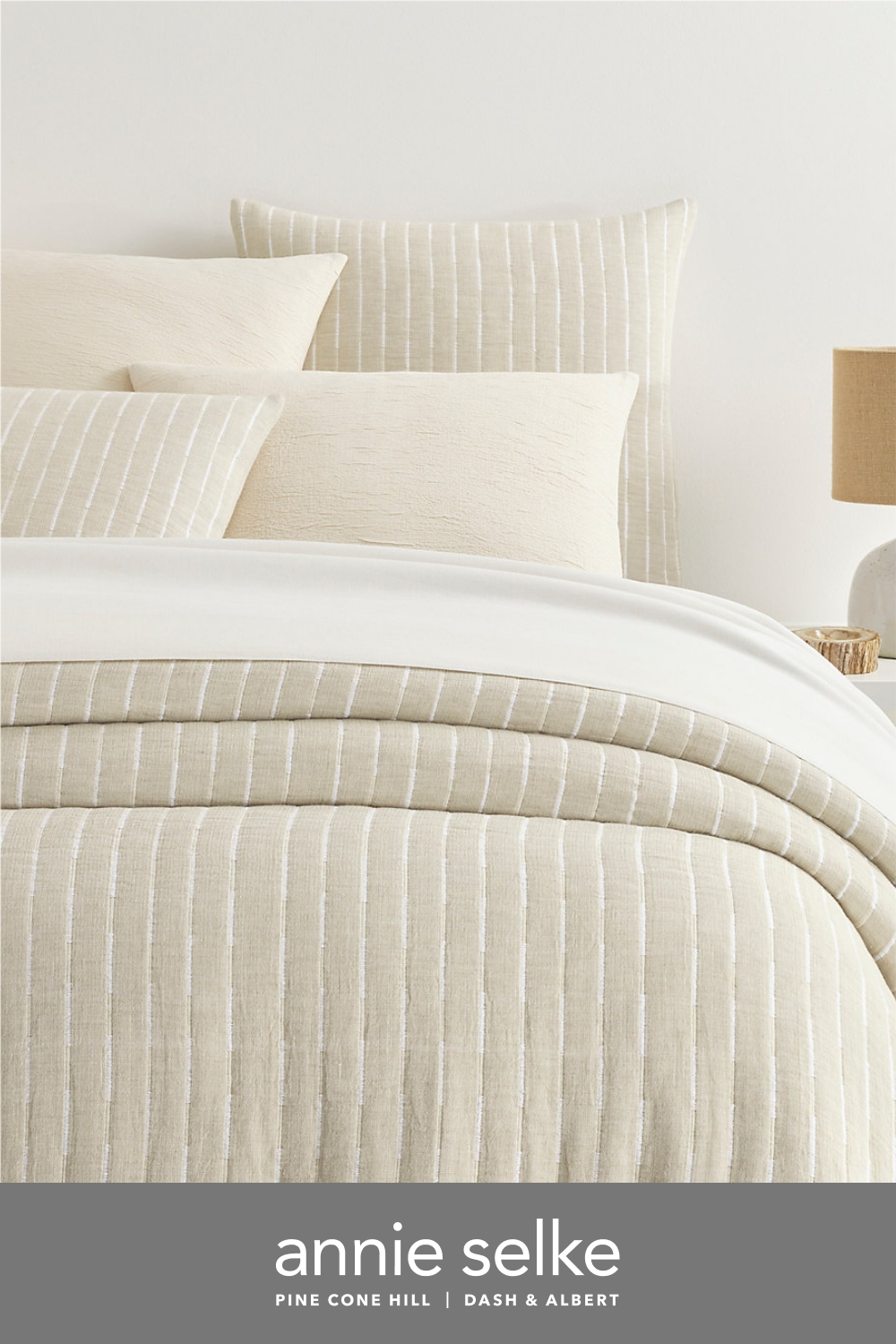 Marino Natural/Ivory Matelass Coverlet - King