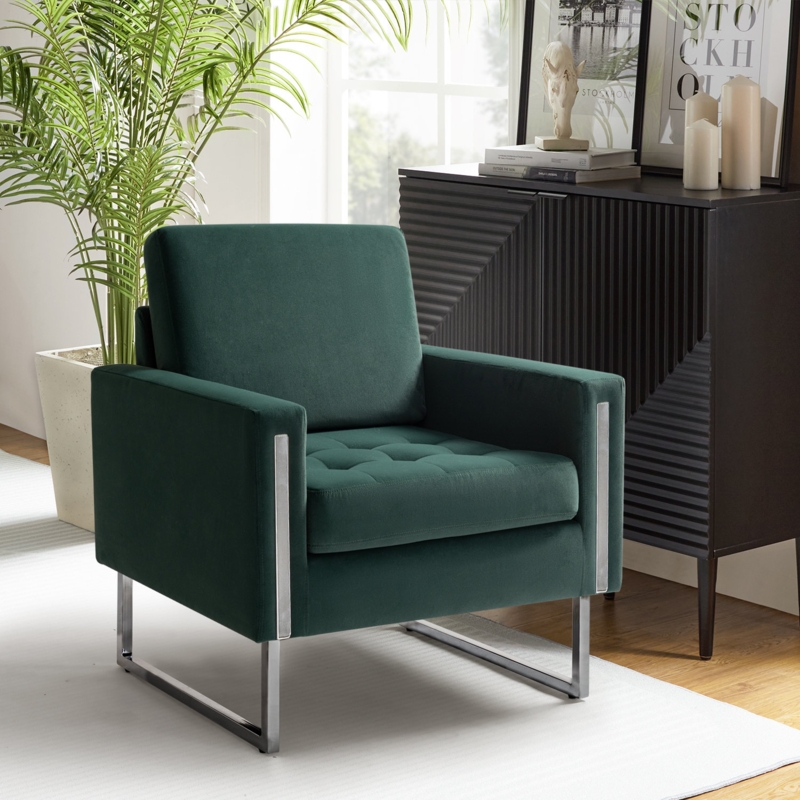 Charo 31.5" W Tufted Velvet Club Chair