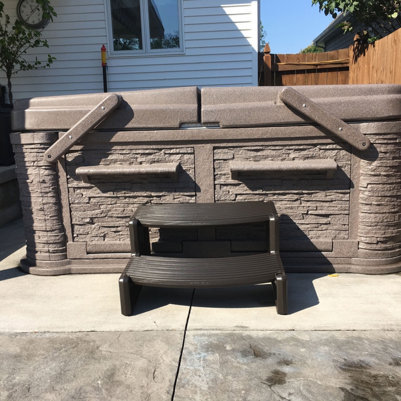 Cinderella Inc. 28.5'' D Slip Resistant Hot Tub Step in Gray