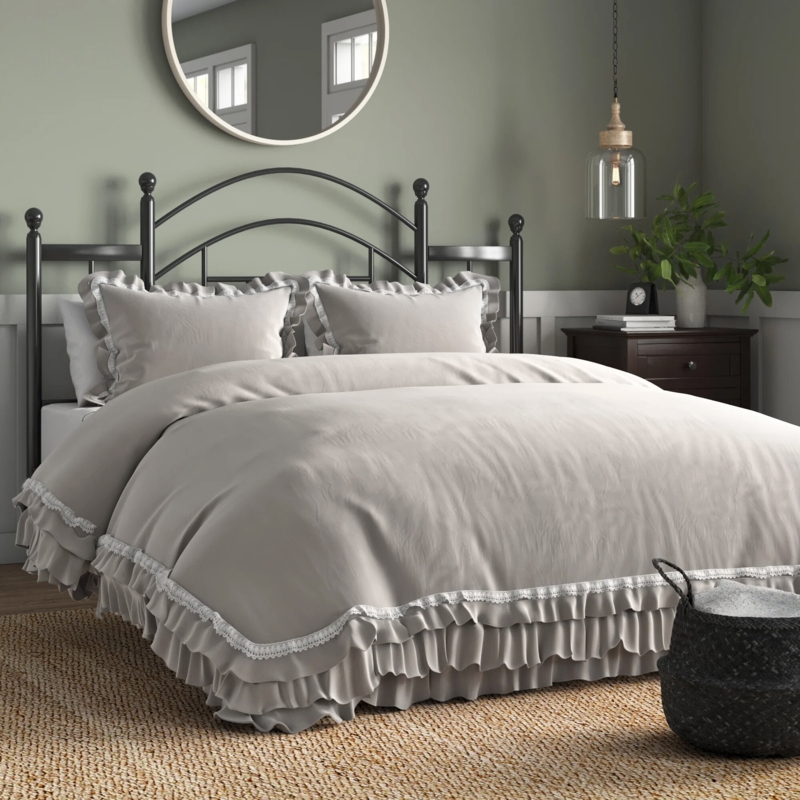 Esai Comforter Set