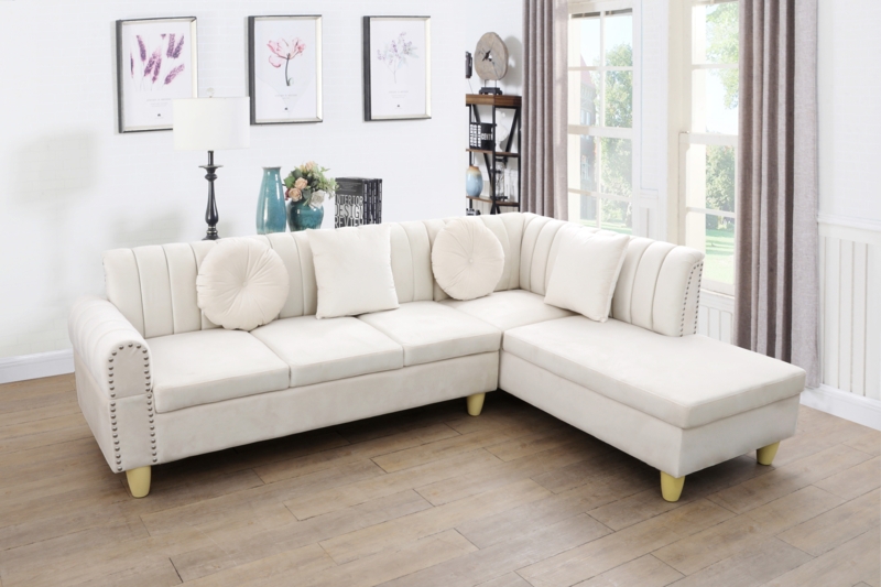 Maelana 2 - Piece Velvet Sectional