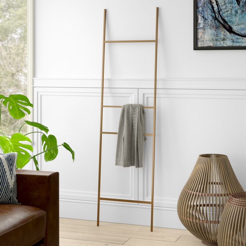 Metal Leaner 5.5 ft Blanket Ladder