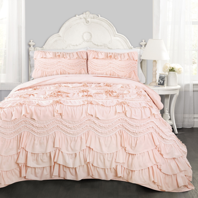 Prannoy Quilt Set