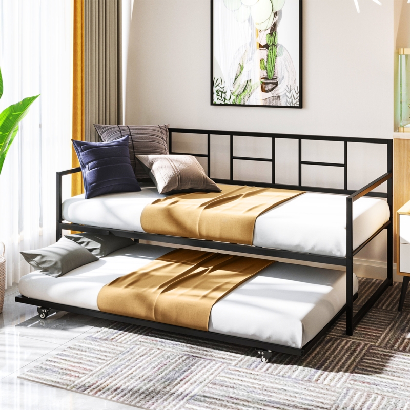 Rithvik Daybed with Trundle