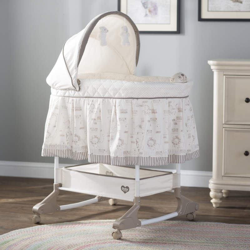 Rocking Bassinet with Bedding