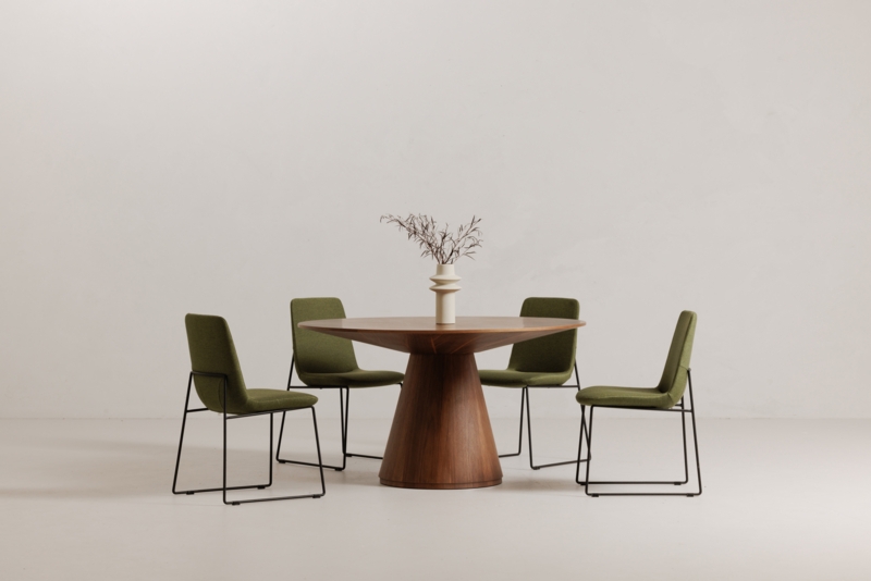 Royale Dining Table
