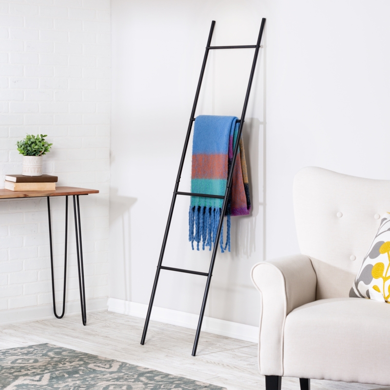 Shellenbarger 5.9 ft. Blanket Ladder