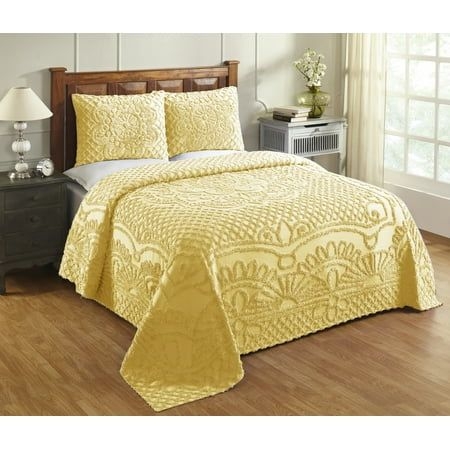 Better Trends Trevor Double Bedspread 96 in. X 110 in. with 2 Standard Shams 20 in. X 26 in. Yellow