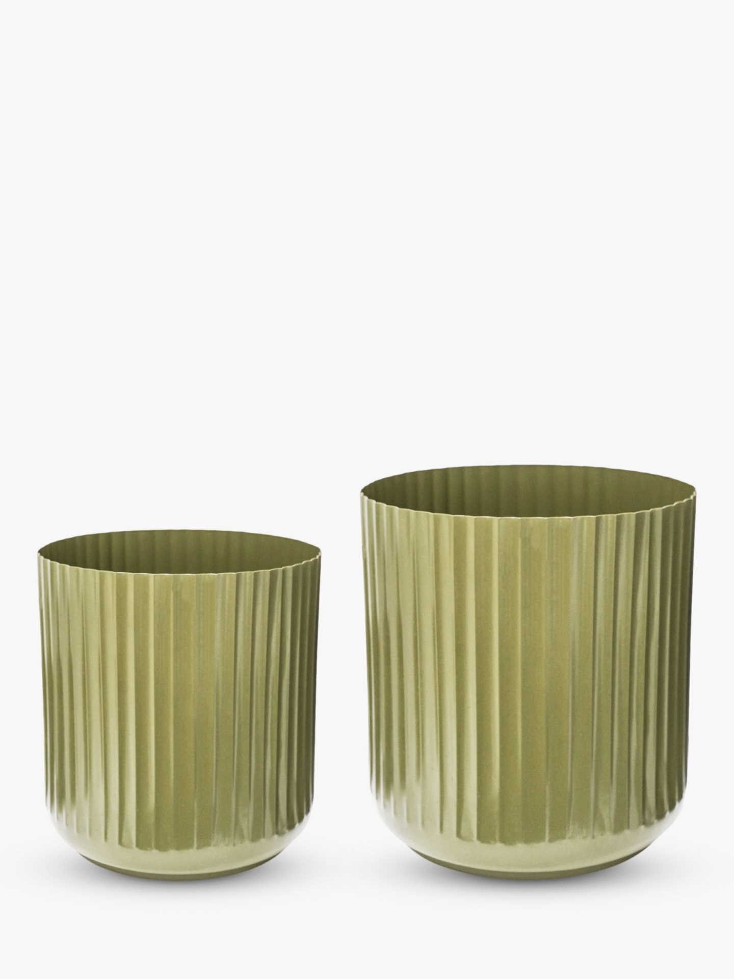 Ivyline Hudson Corrugated Steel Indoor/Outdoor Planters, Set of 2