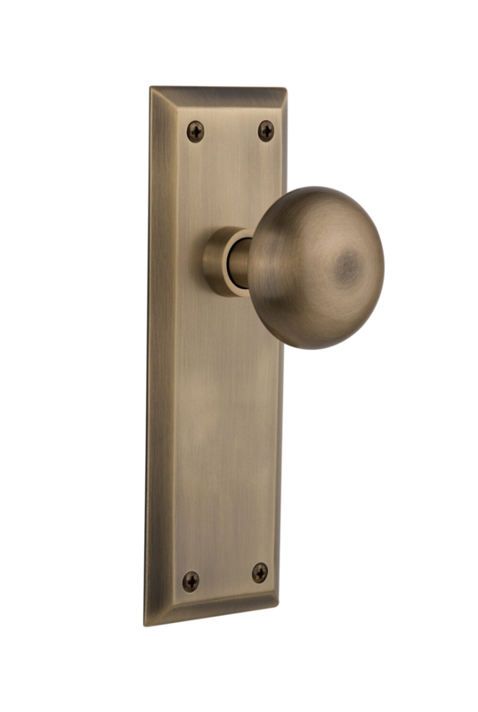 New York Plate with New York Door Knob