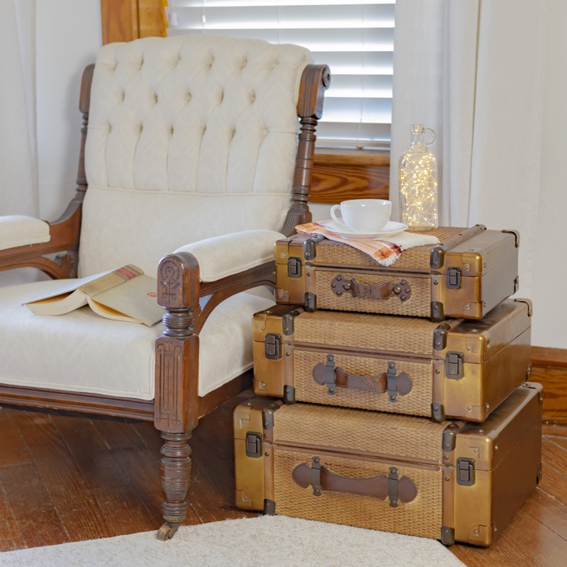 Rachelle 3 Piece Solid + Manufactured Wood Vintage Trunk