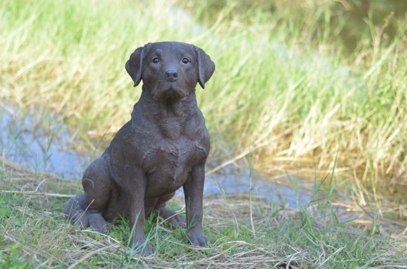 Sitting Brown Labrador Retreiver Dog Statue
