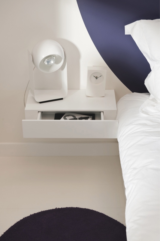 Deaveon Floating Shelf