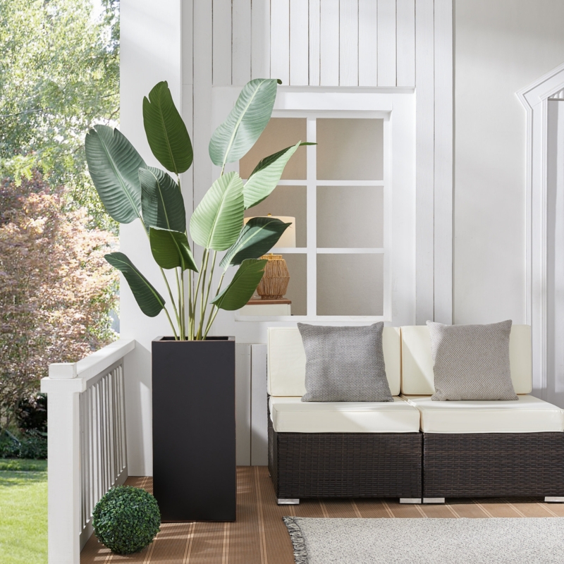 Dorina Metal Planter Box