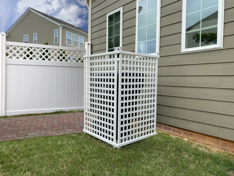 Enclo 4.5 ft. H x 3 ft. W Highland Vinyl Privacy Screen Kit (2 Panels)