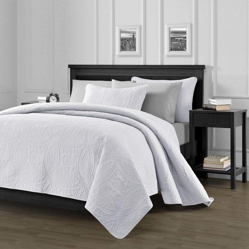 Ericson Geometric Shapes Coverlet Set