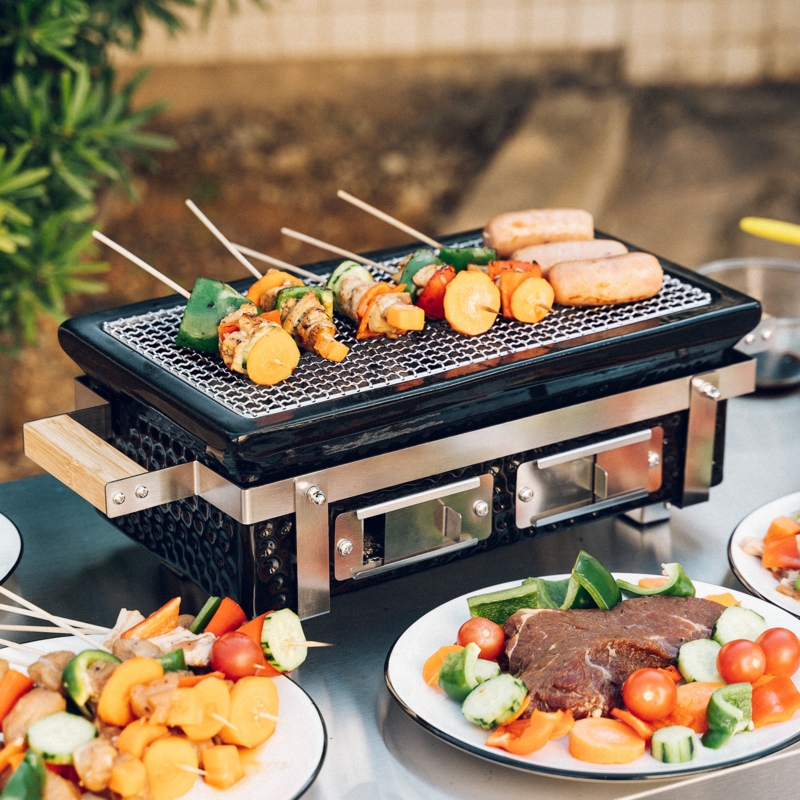 Hitechluxe 16'' W Portable Charcoal Grill