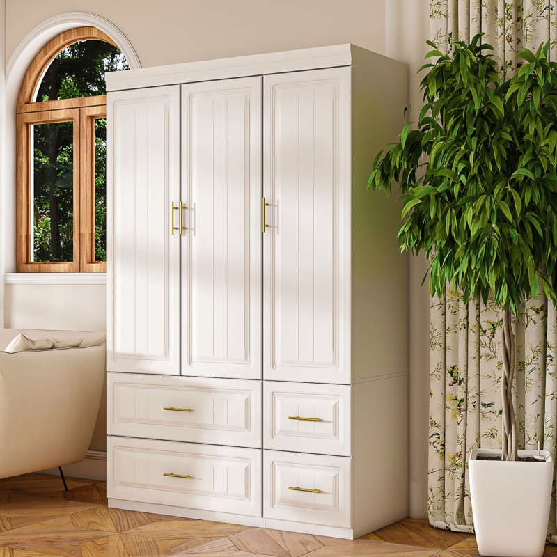 Kalieah Armoire