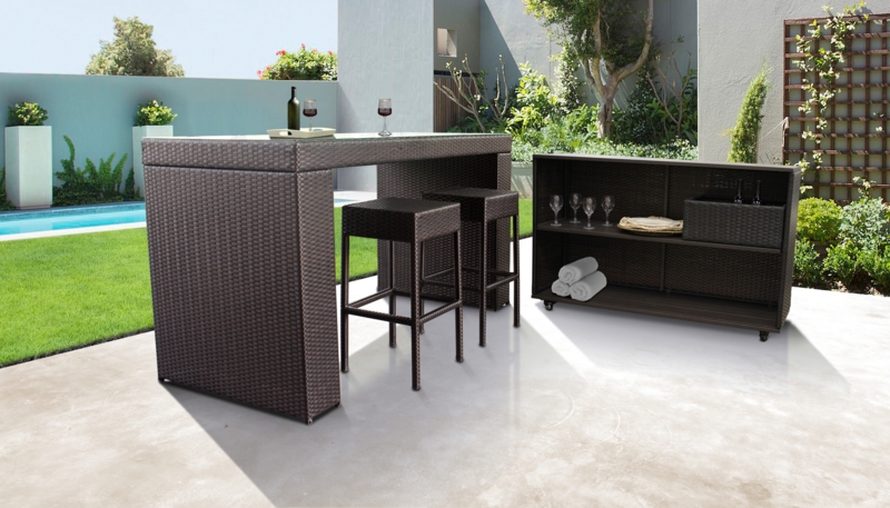 Larrissa Bar Set