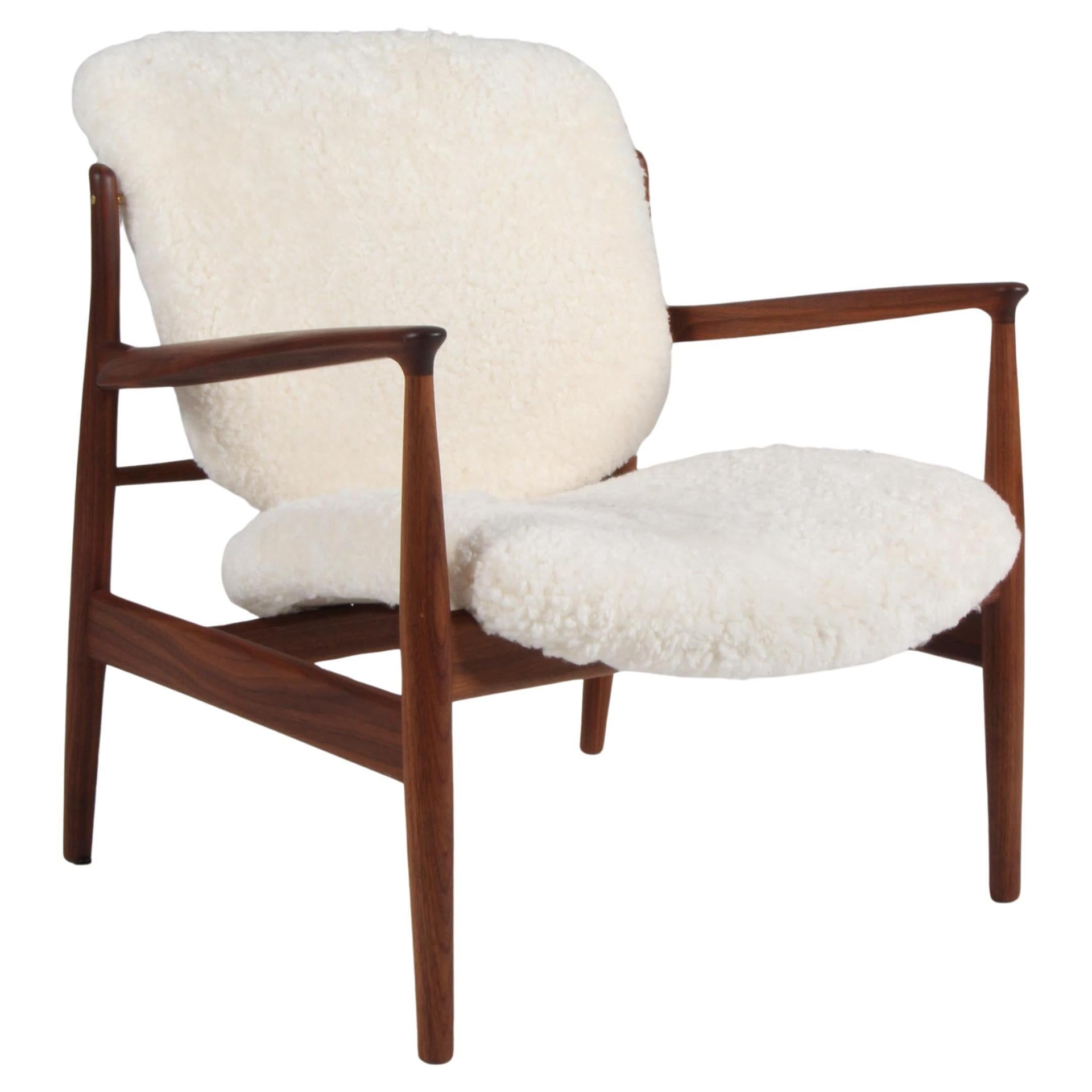 Onecollection Lounge Chair - Finn Juhl France French Scandinavian Modern Sheepskin, Walnut
