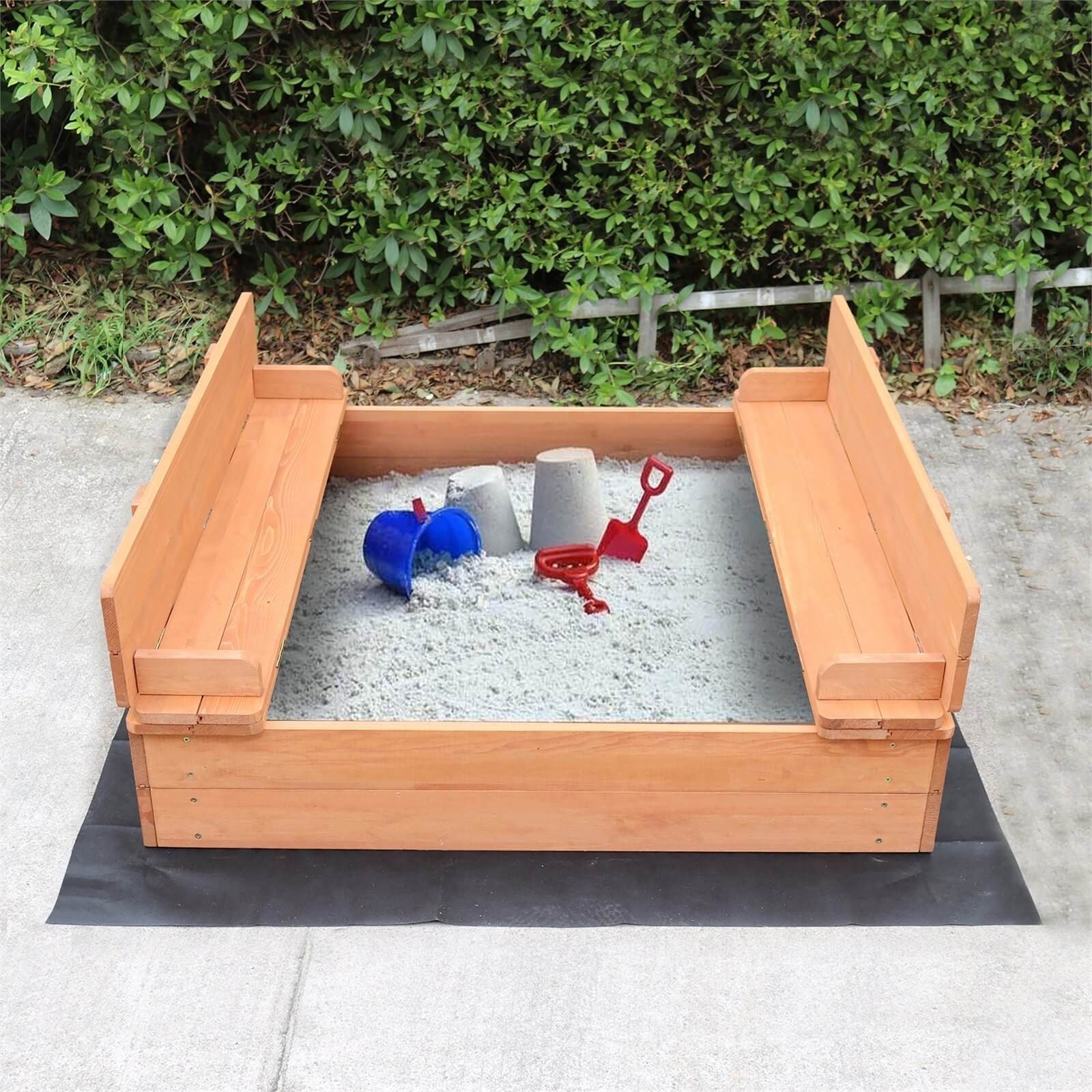 Sand Pit With Seating and Cover