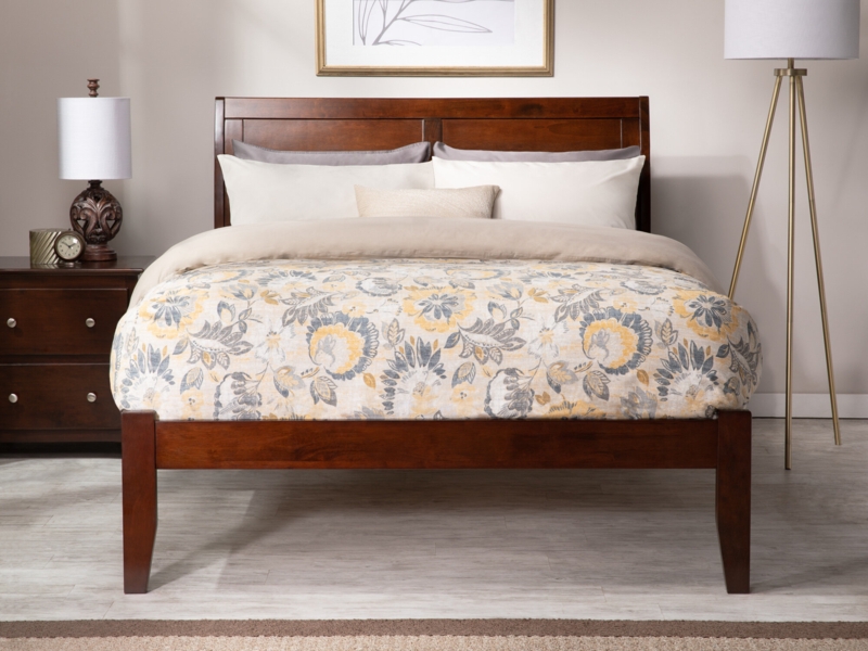 Yailynn Solid Wood Sleigh Bed